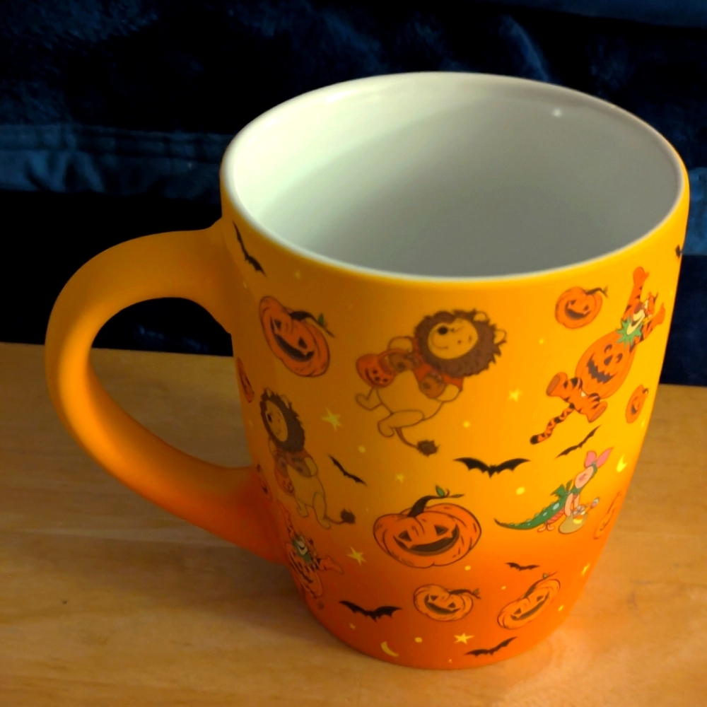 Pooh Halloween Ombre Mug Orange